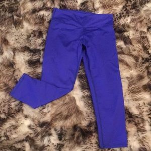 Fabletics Solar Capri Leggings